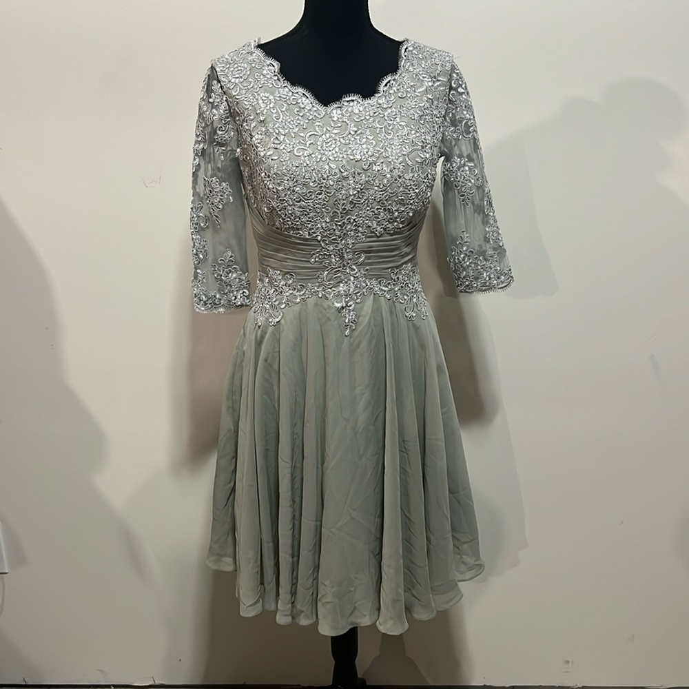 Lover kiss size Small lining 3/4 sleeve with beautiful lace details grey color